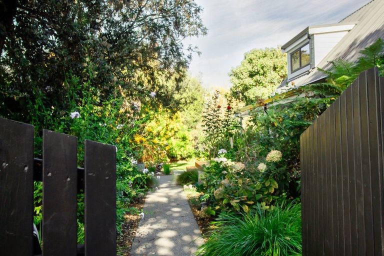 Photo of property in 266 Victoria Avenue, Hokowhitu, Palmerston North, 4410