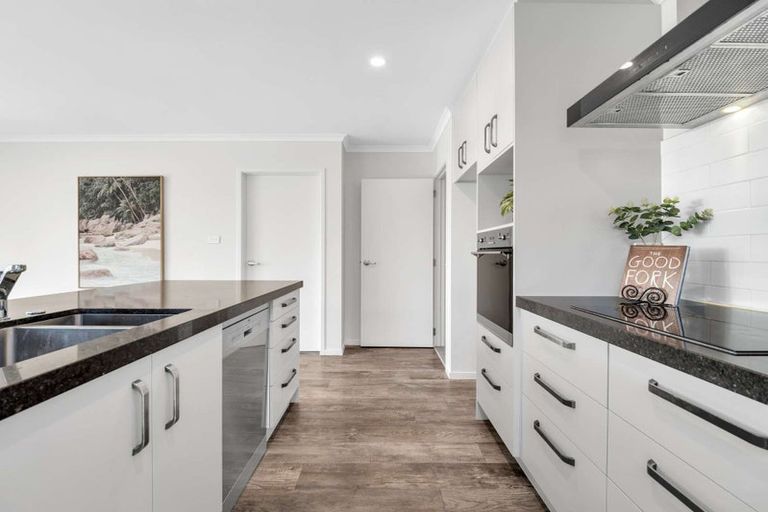 Photo of property in 46 Union Drive, Papamoa, 3118