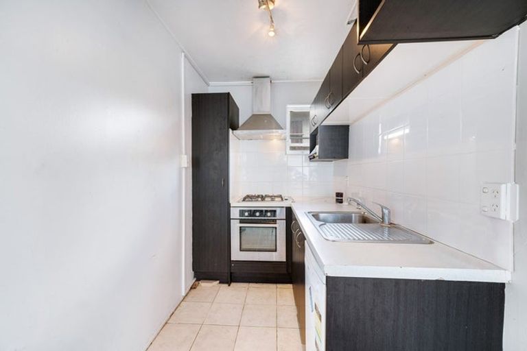 Photo of property in 52 Friedlanders Road, Manurewa, Auckland, 2102