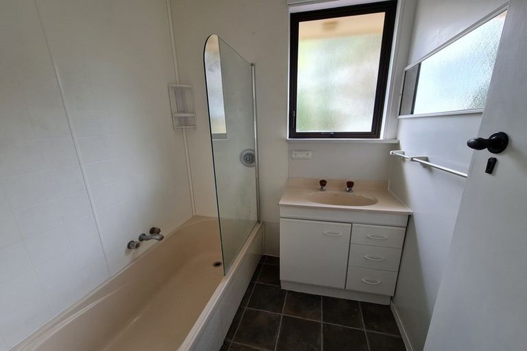 Photo of property in 12 Rochester Street, Awapuni, Palmerston North, 4412