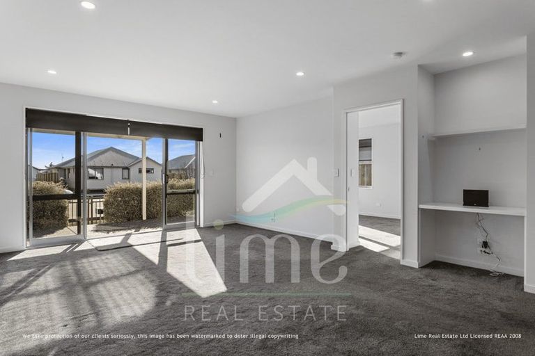 Photo of property in 26 Whakatipu Street, Pegasus, 7612