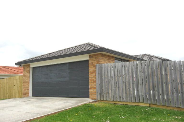 Photo of property in 27 Scotts Field Drive, Takanini, 2112