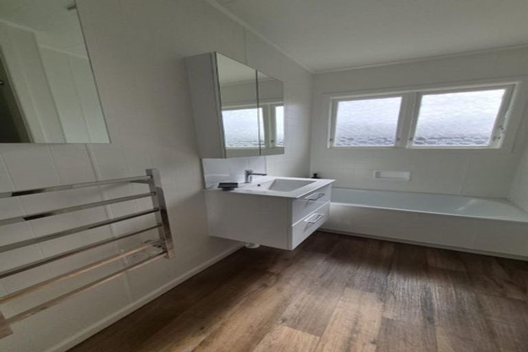 Photo of property in 45 Aotea Crescent, Tokoroa, 3420