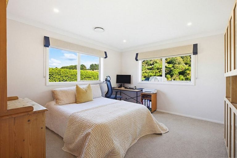 Photo of property in 88b Endeavour Drive, Whitby, Porirua, 5024