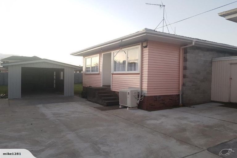 Photo of property in 1/16 Cambridge Road, Manurewa, Auckland, 2102