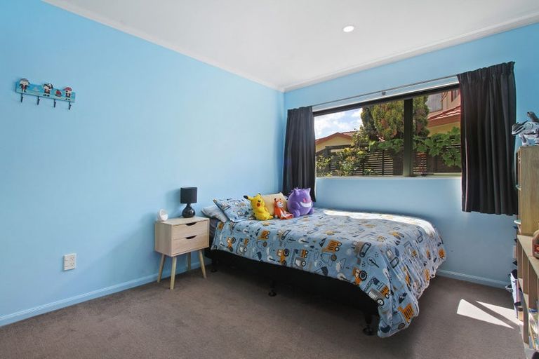 Photo of property in 33a Makora Road, Massey, Auckland, 0614