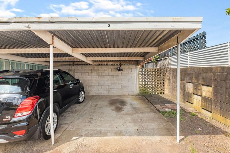 Photo of property in 3/9 Onslow Road, Papakura, 2110