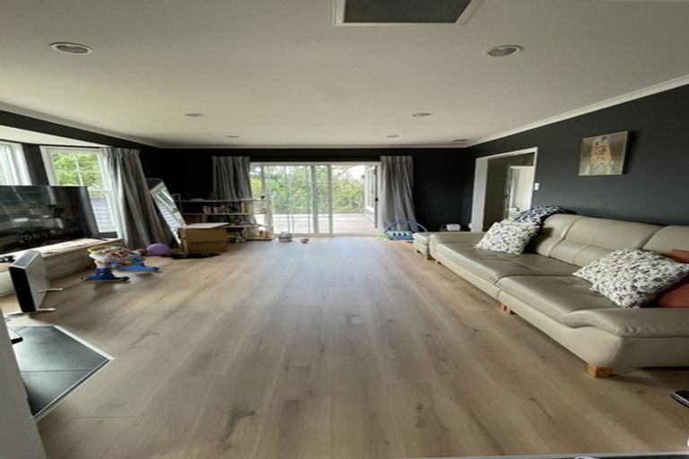 Photo of property in 19 Chorley Grove, Churton Park, Wellington, 6037