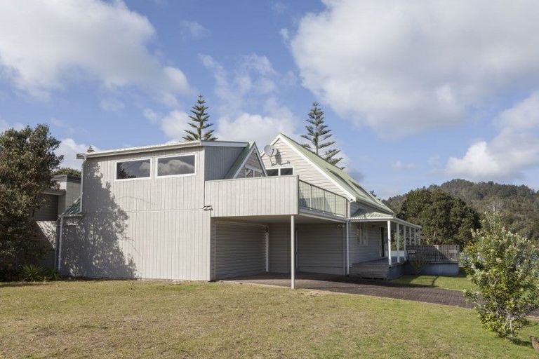 Photo of property in 101 Patuwai Drive, Whangamata, 3620