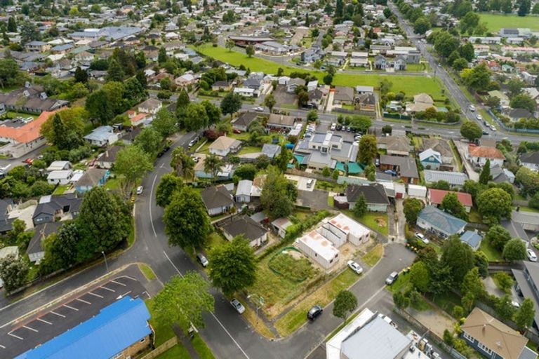 Photo of property in 114 Holland Road, Fairfield, Hamilton, 3214