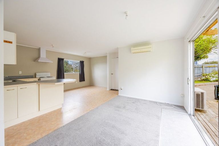 Photo of property in 55 Waverley Street, Waipawa, 4210