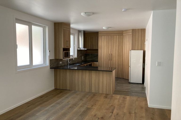 Photo of property in 54a Vandeleur Avenue, Birkdale, Auckland, 0626