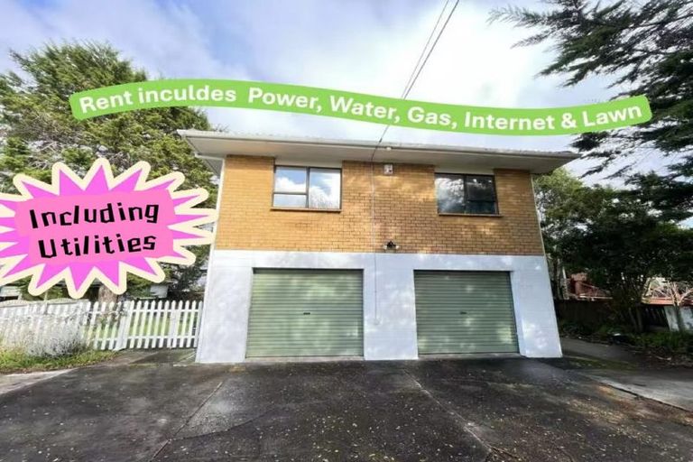 Photo of property in 111 Royal Road, Massey, Auckland, 0614