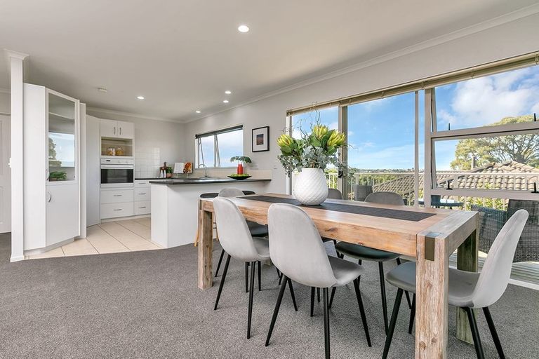 Photo of property in 11 Hassan Drive, Massey, Auckland, 0614