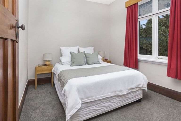 Photo of property in 26 Gamblins Road, Saint Martins, Christchurch, 8022