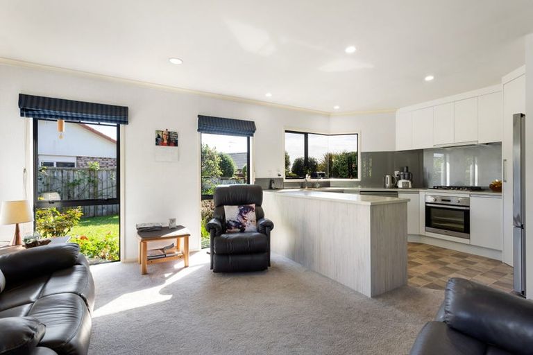 Photo of property in 36 Fendalton Drive, Rototuna, Hamilton, 3210