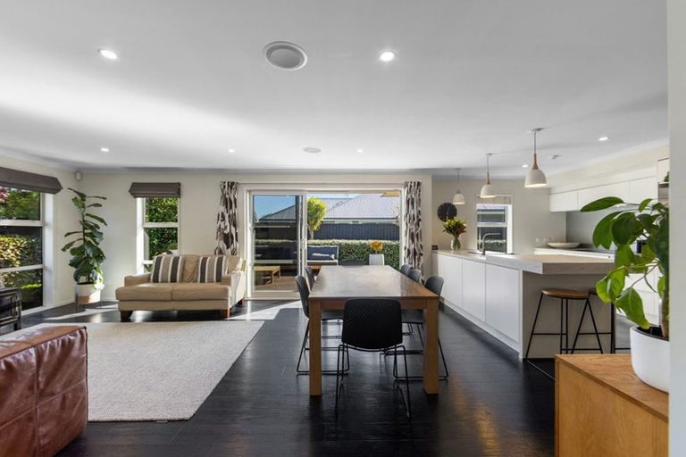 Photo of property in 4 Kawharu Street, Marshland, Christchurch, 8083