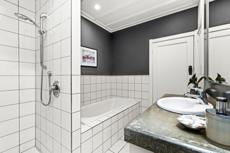Photo of property in 2 Greenwood Road, Havelock North, 4130
