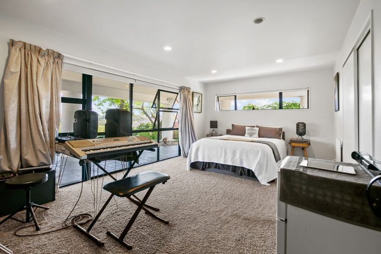 Photo of property in 117 Mangorei Road, Merrilands, New Plymouth, 4312