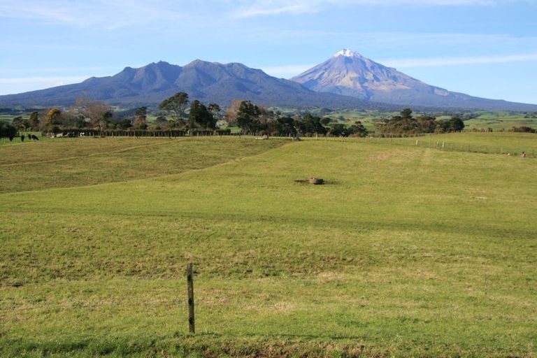 Photo of property in 192 Dover Road, Okato, New Plymouth, 4374