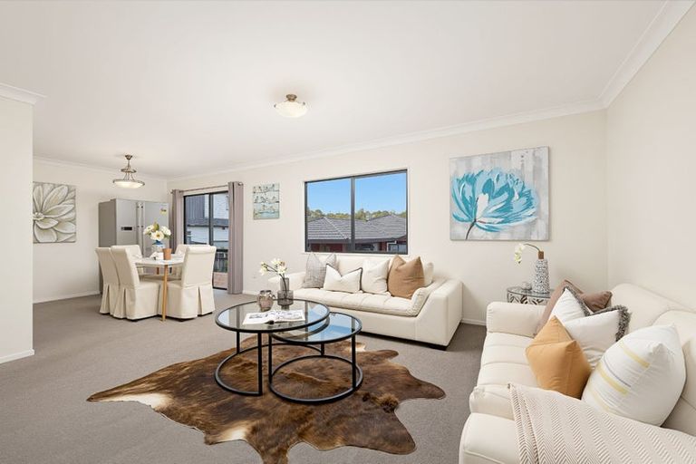 Photo of property in 54 Zefiro Drive, Massey, Auckland, 0614