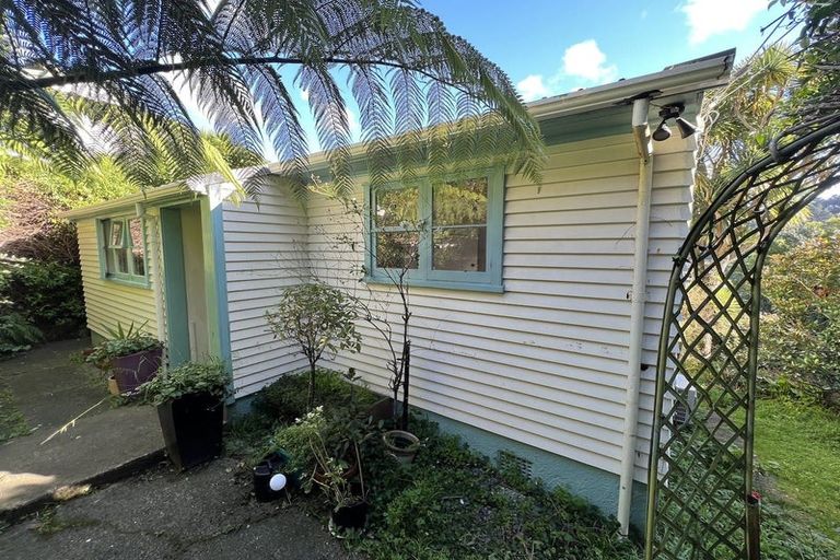 Photo of property in 48 Victory Avenue, Karori, Wellington, 6012