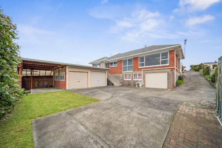 Photo of property in 10 Greenhill Crescent, Pakuranga, Auckland, 2010