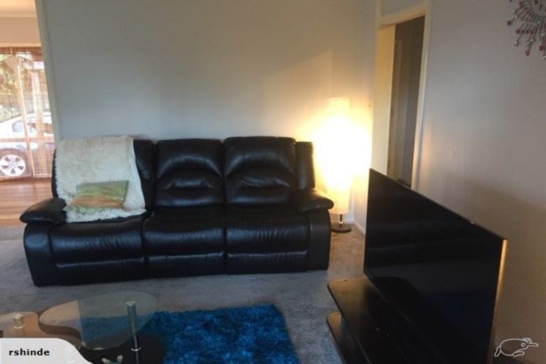 Photo of property in 4 Kaurilands Road, Titirangi, Auckland, 0604