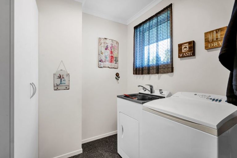 Photo of property in 78 Queens Road, Glen Avon, New Plymouth, 4312