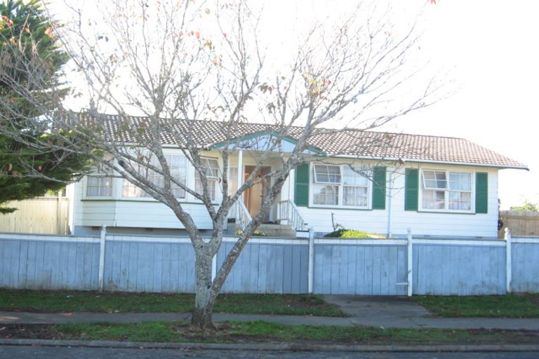 Photo of property in 1 Fairlight Place, Manurewa, Auckland, 2102