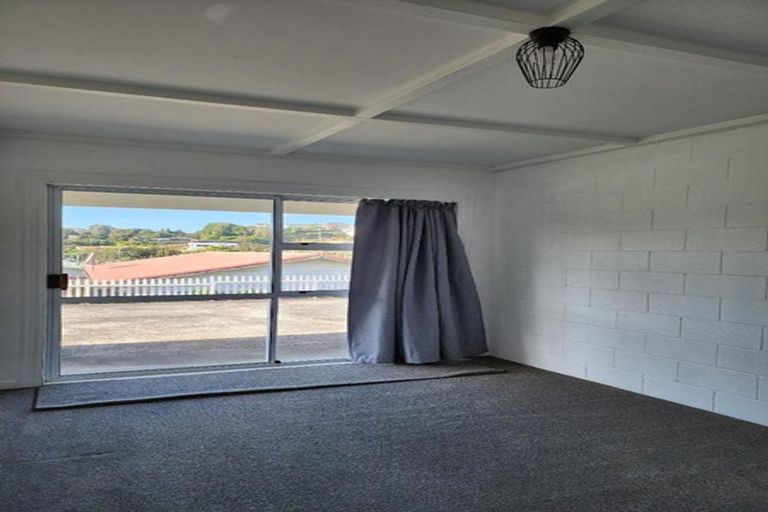 Photo of property in 2/72 Cumberland Street, Welbourn, New Plymouth, 4312