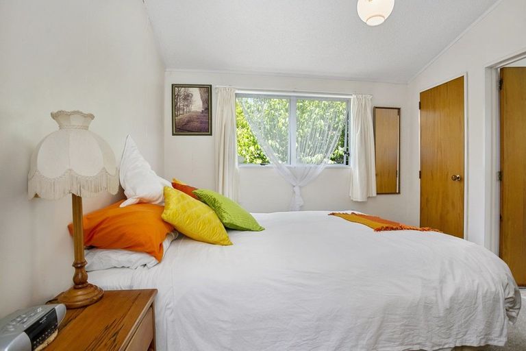 Photo of property in 35 Queen Street, Cambridge, 3434