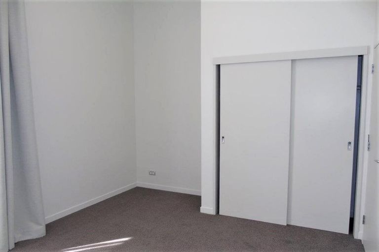 Photo of property in Altar Apartments, 10/120 Rintoul Street, Newtown, Wellington, 6021