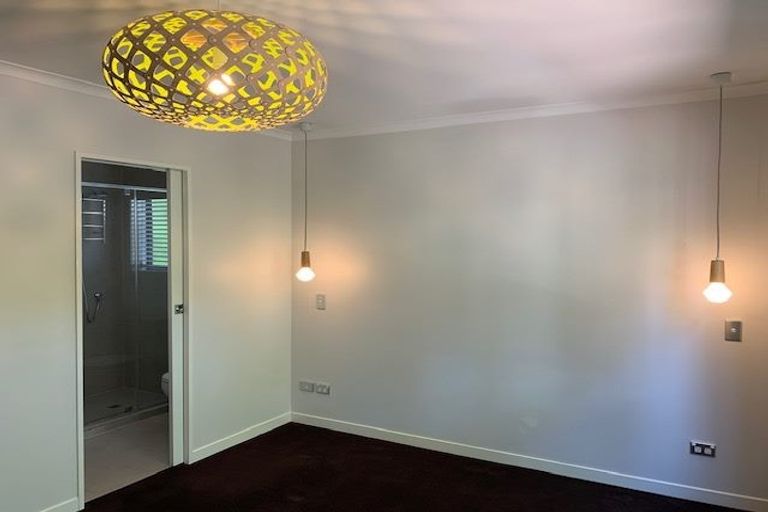 Photo of property in 61a Fairmount Road, Titirangi, Auckland, 0604