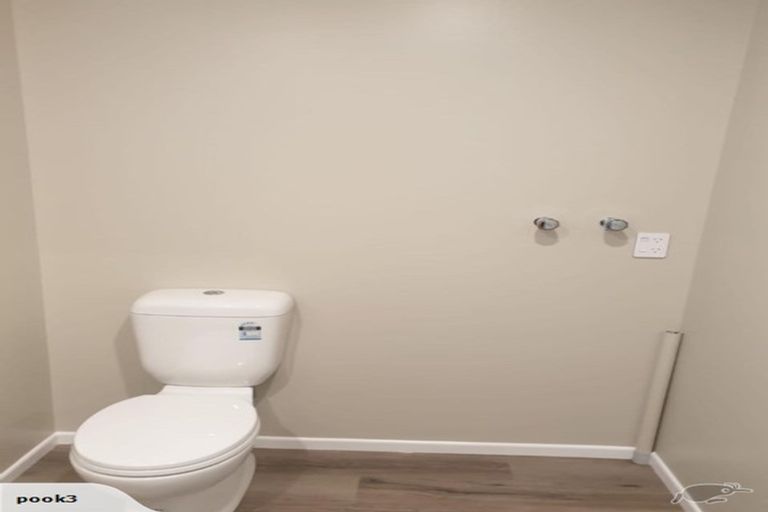 Photo of property in 1/12 Poplar Grove, Ebdentown, Upper Hutt, 5018