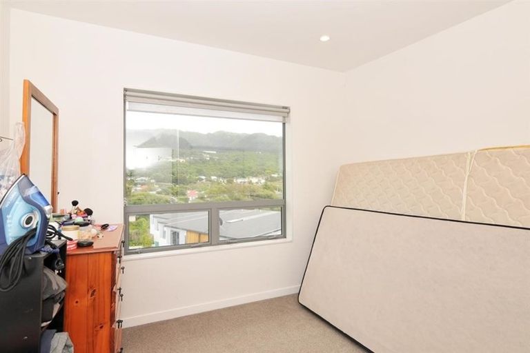 Photo of property in 7u4 Handyside Street, Tawa, Wellington, 5028