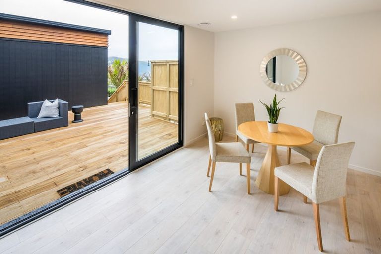 Photo of property in 14 Appleton Place, Karori, Wellington, 6012