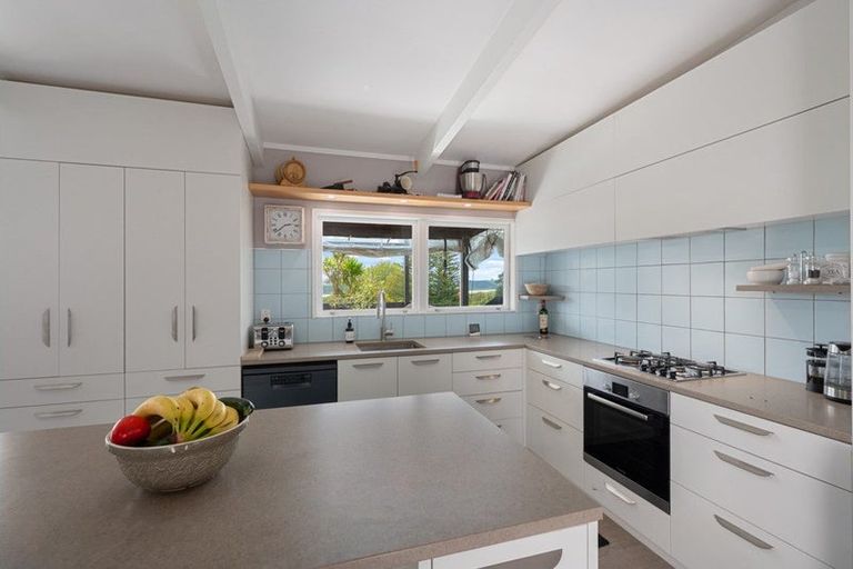 Photo of property in 10 Bennett Street, Port Albert, Wellsford, 0973