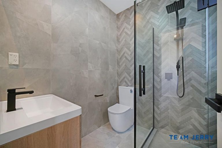 Photo of property in 27 Huringa Road, Karaka, 2113