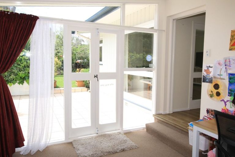 Photo of property in 14 Totara Grove, Hillcrest, Auckland, 0627