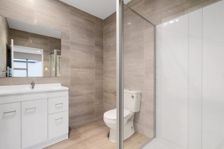 Photo of property in 8 Wairepo Street, Takanini, 2112