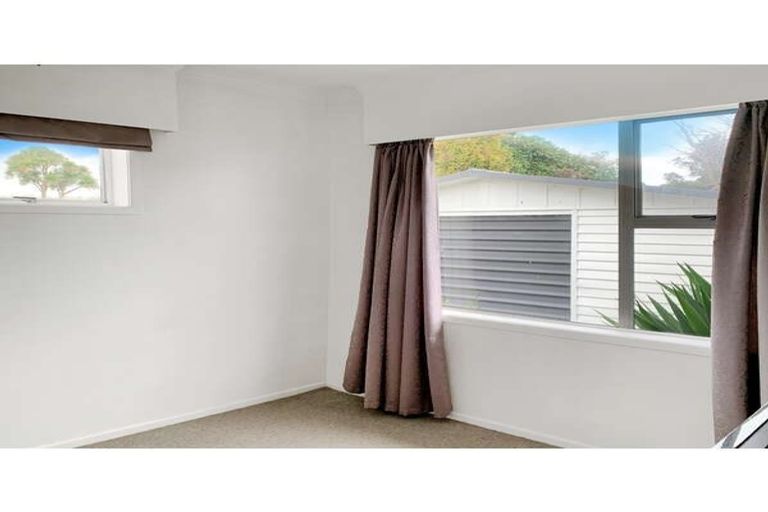 Photo of property in 12 Vogel Street, Levin, 5510