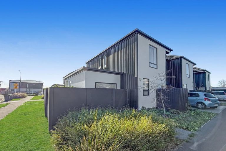 Photo of property in 122 Warden Street, Shirley, Christchurch, 8013