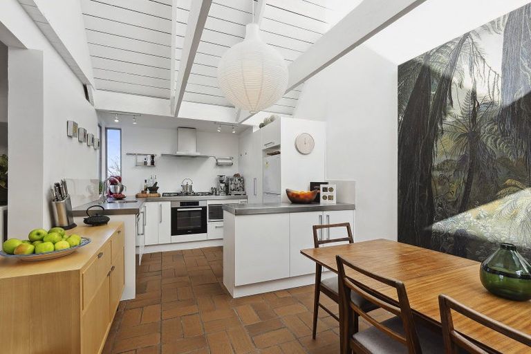 Photo of property in 44 Orangi Kaupapa Road, Northland, Wellington, 6012