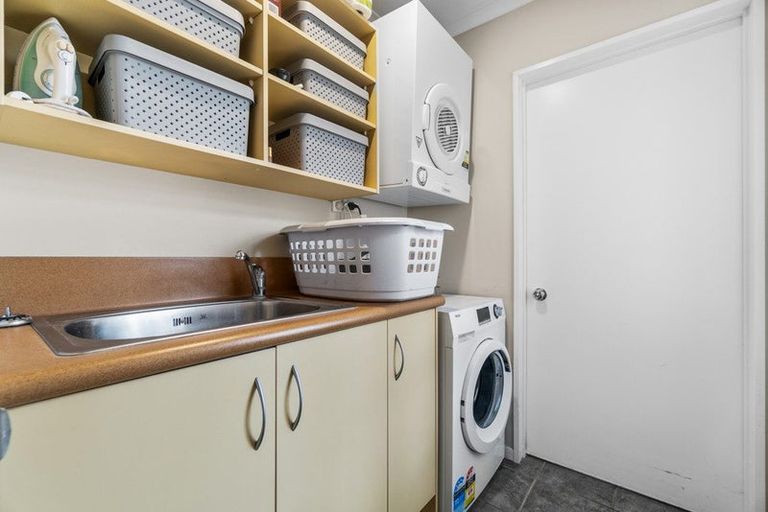 Photo of property in 110 Ayrshire Drive, Grandview Heights, Hamilton, 3200