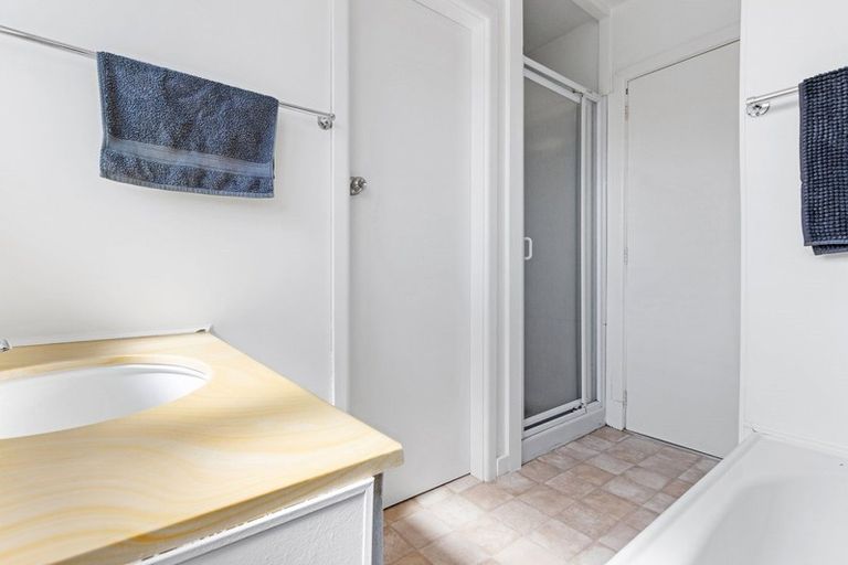 Photo of property in 16 Waitohi Street, Hornby, Christchurch, 8042