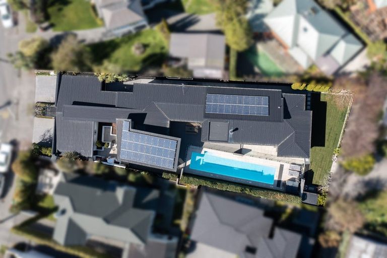 Photo of property in 7 Ngahere Street, Fendalton, Christchurch, 8041