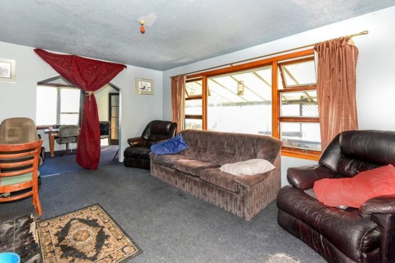 Photo of property in 8 Compton Street, Woolston, Christchurch, 8062