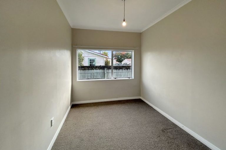 Photo of property in 28 Cambridge Street, Milson, Palmerston North, 4414