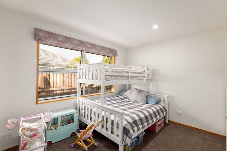 Photo of property in 76 Palatine Terrace, Saint Martins, Christchurch, 8022